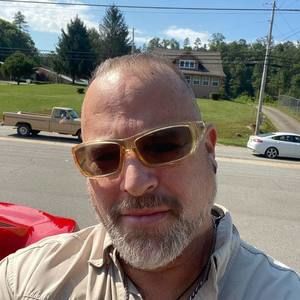 Meet your Posher, Kevin